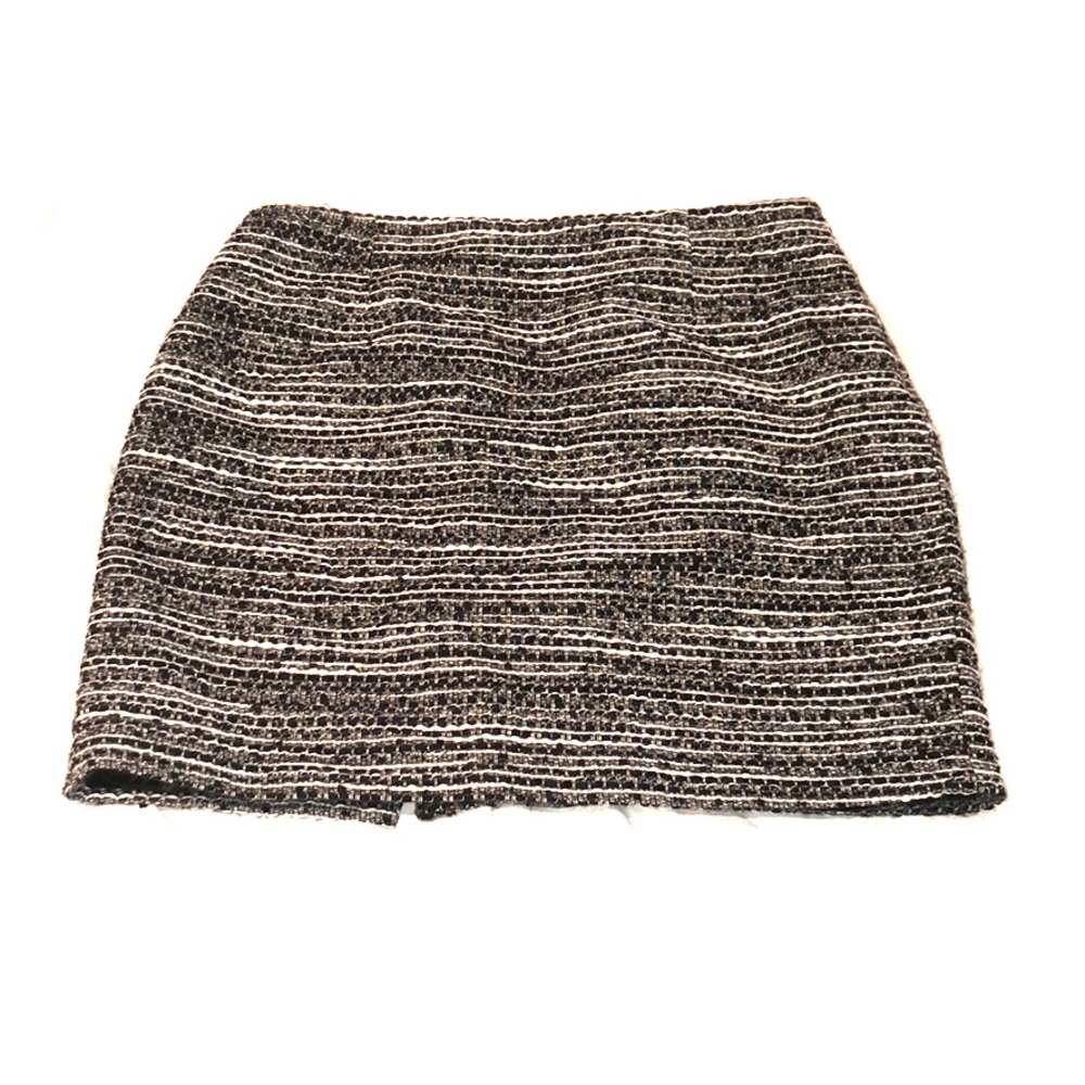 Tahari tweed skirt